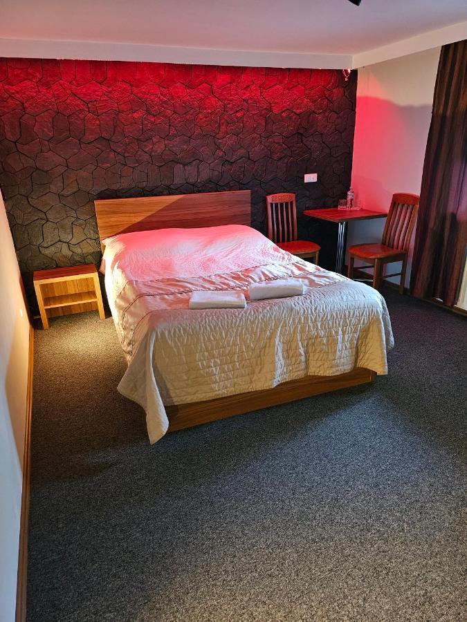 Bed and Breakfast "Zacisze" Згеж Экстерьер фото