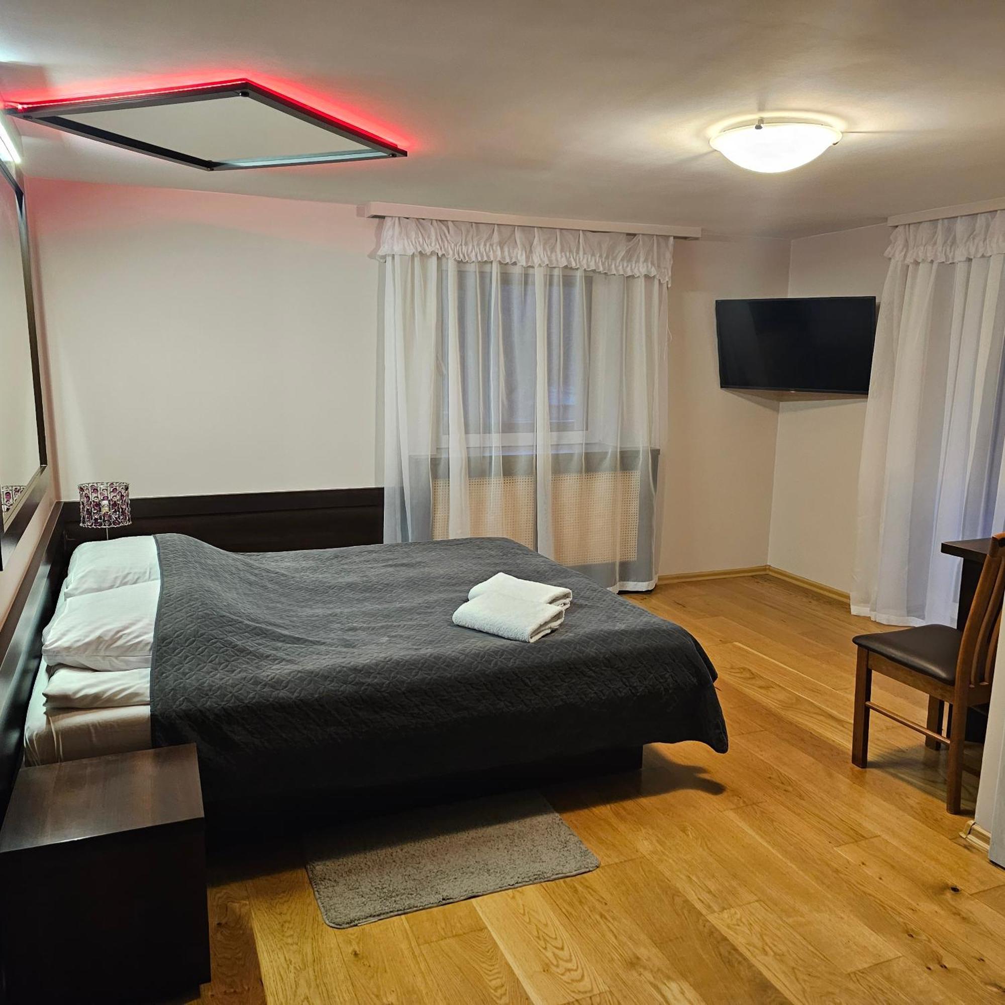 Bed and Breakfast "Zacisze" Згеж Экстерьер фото